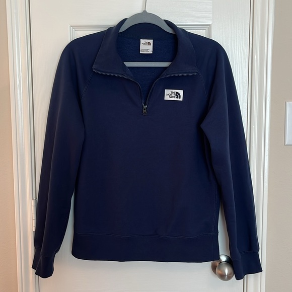 The North Face Fleece lined Pullover - Picture 3 of 10